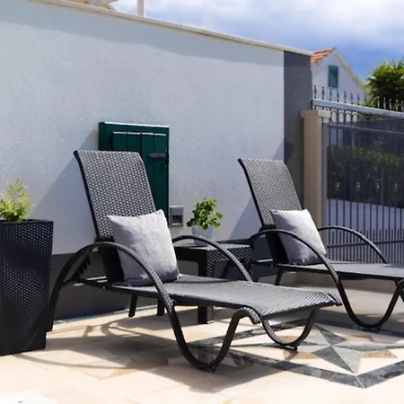 Garden - Two Bedroom With Terrace * Supetar