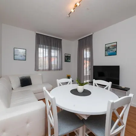 Appartement Garden - Two Bedroom With Terrace