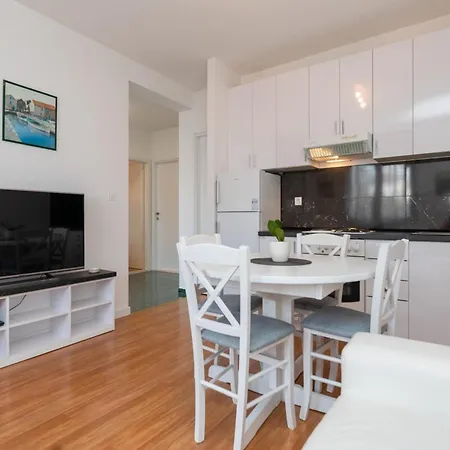 Apartment Sweet Memories - One Bedroom With Terrace A1 - St Supetar