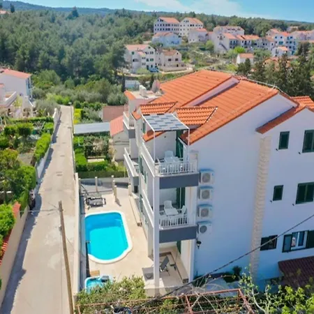 Garden - Two Bedroom With Terrace Daire *