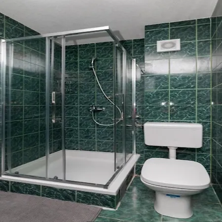 Garden - Two Bedroom With Terrace *